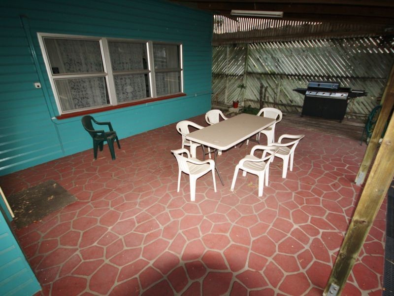 73 Flinders Parade, Gladstone QLD 4680