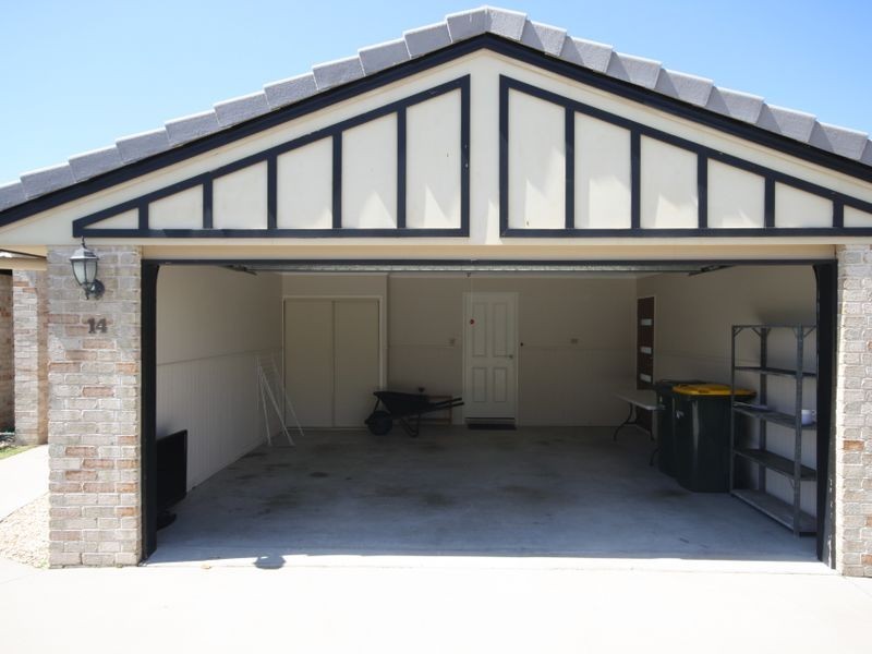 14 Dolphin Terrace, South Gladstone QLD 4680