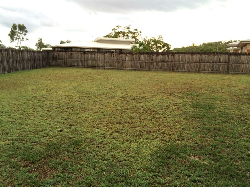 4 Eyre Court, Glen Eden QLD 4680