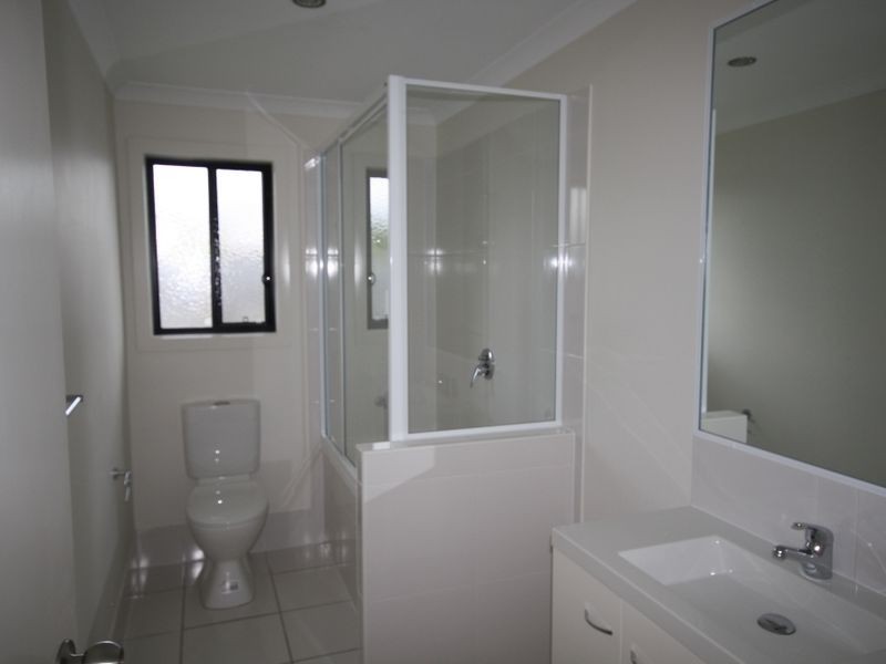 6 Eyre Court, Glen Eden QLD 4680