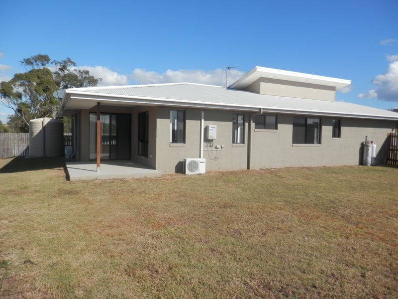17 Giles Street, Glen Eden QLD 4680