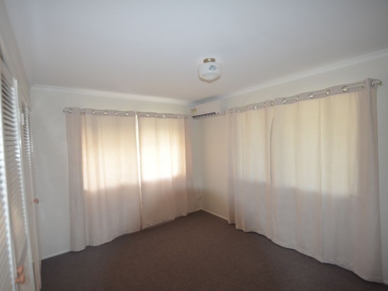 5 Gum Court, New Auckland QLD 4680