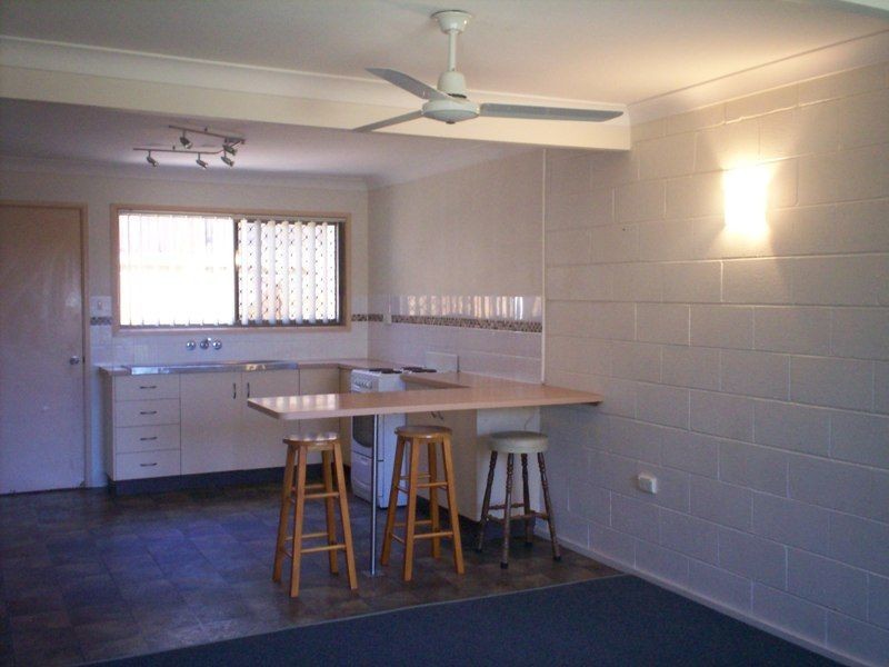 5/17 ROBERTS STREET, Gladstone QLD 4680