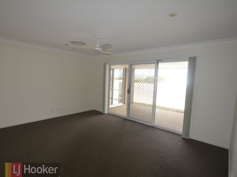 12 Leslie Street, Clinton QLD 4680