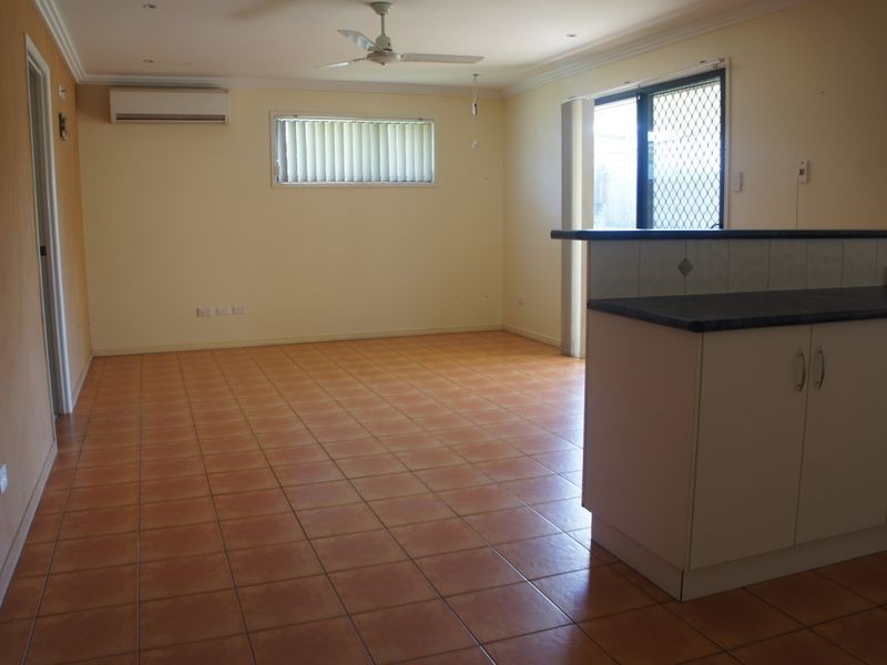11 Whiting Street, Toolooa QLD 4680