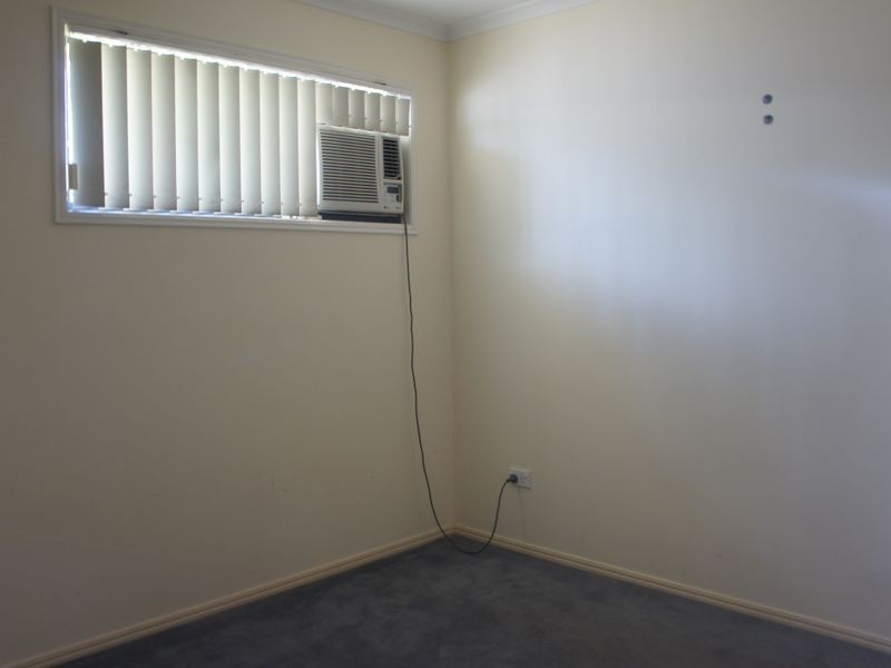 11 Whiting Street, Toolooa QLD 4680