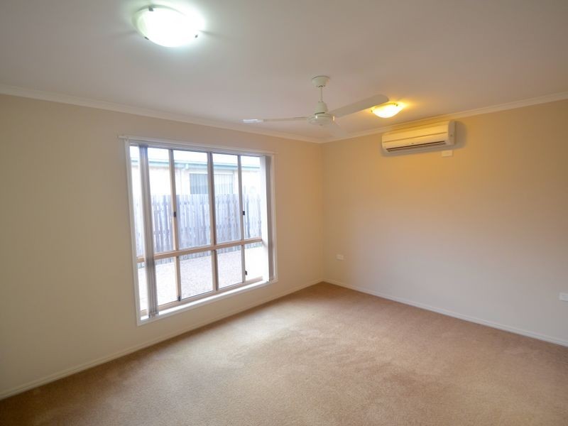 2/19 Wicks Street, New Auckland QLD 4680