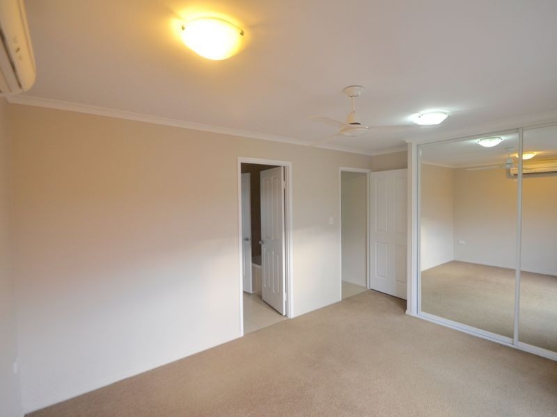 2/19 Wicks Street, New Auckland QLD 4680