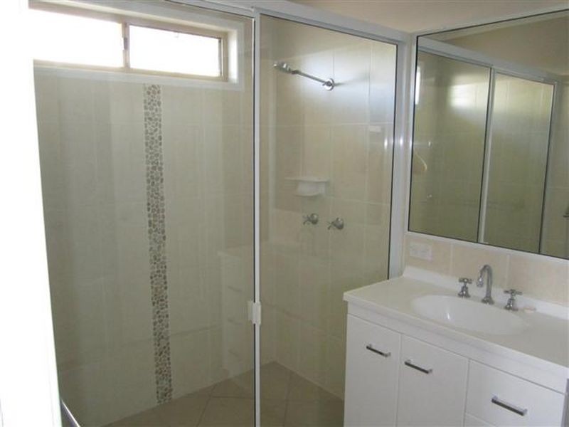 1/19 Wicks Street, New Auckland QLD 4680
