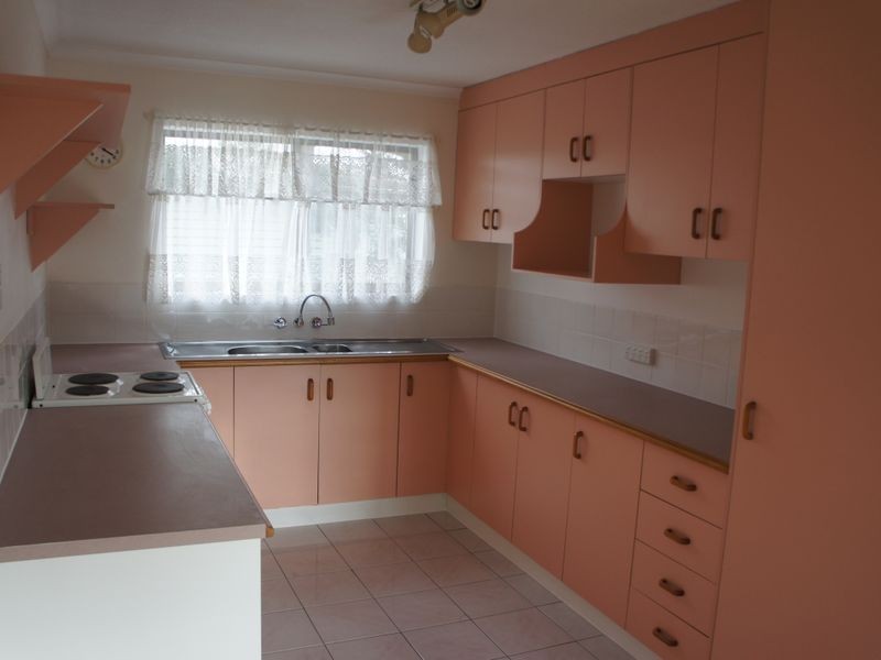 2/5 Sutton Street, Barney Point QLD 4680