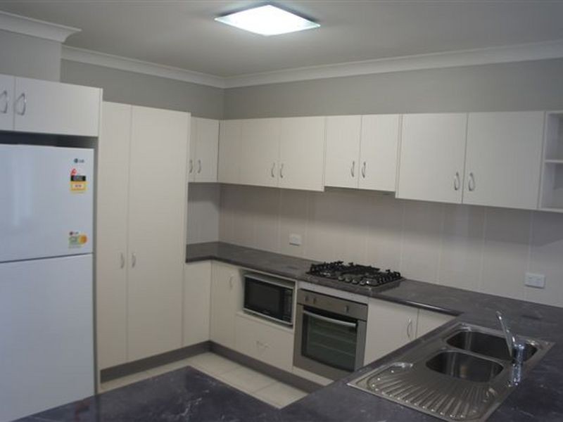 7/214 Oaka Street, South Gladstone QLD 4680