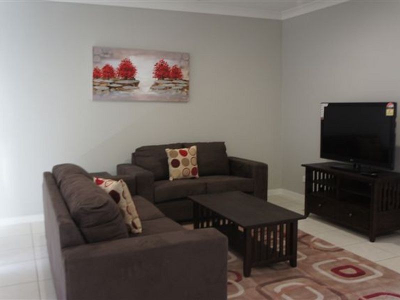 7/214 Oaka Street, South Gladstone QLD 4680