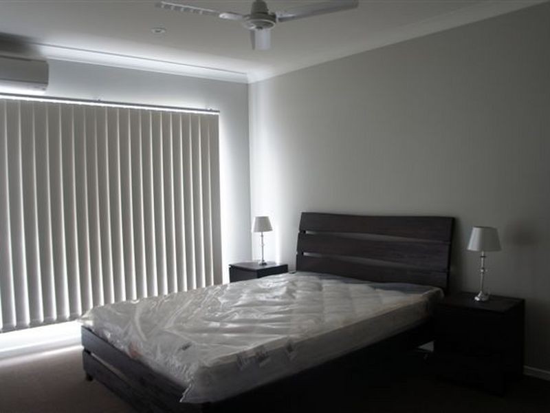 7/214 Oaka Street, South Gladstone QLD 4680