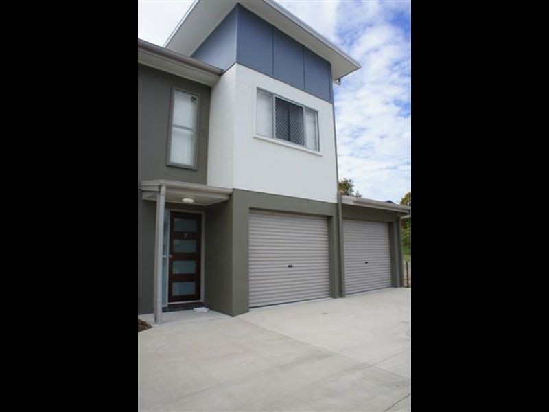 7/214 Oaka Street, South Gladstone QLD 4680