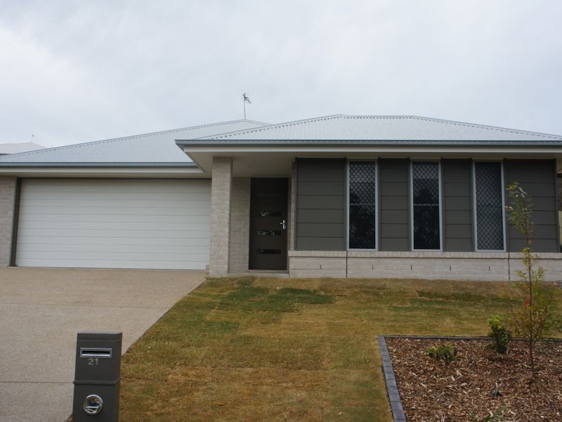 21 TELOPEA PLACE, Kirkwood QLD 4680
