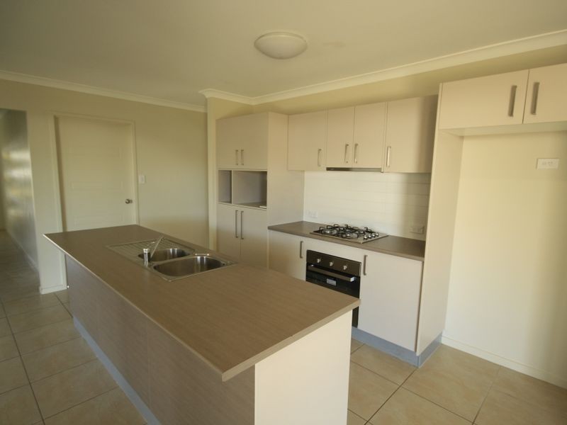 41 Briffney Street, Kirkwood QLD 4680