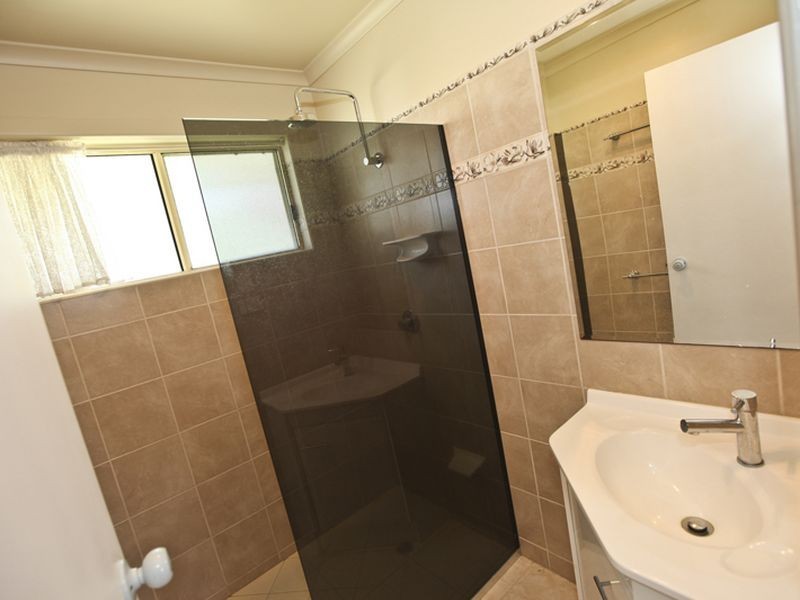 7a Daniel Drive, New Auckland QLD 4680