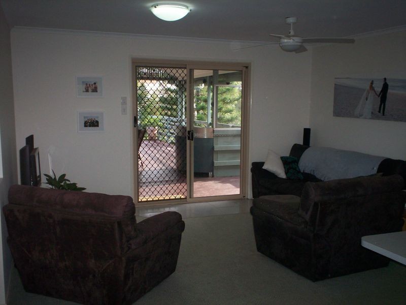 20 FAIRWAY AVENUE, Clinton QLD 4680