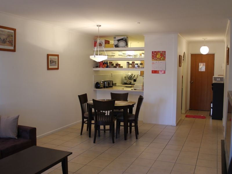 2/83-85 Auckland Street, Gladstone QLD 4680