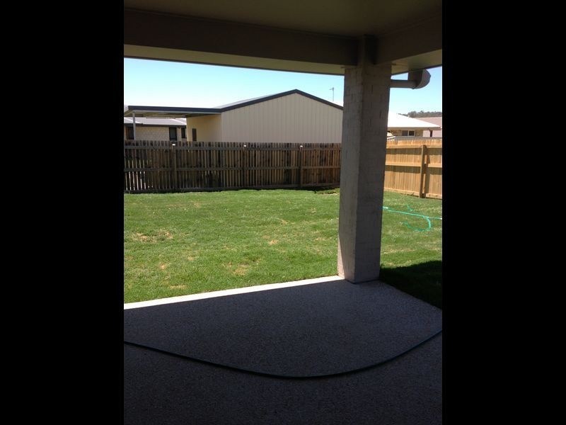 35 Briffney Street, Kirkwood QLD 4680