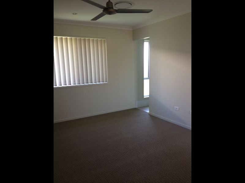 35 BRIFFNEY STREET, Kirkwood QLD 4680