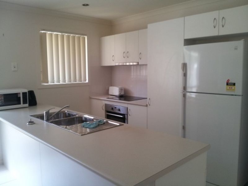 25 Stoneybrook Drive, Glen Eden QLD 4680