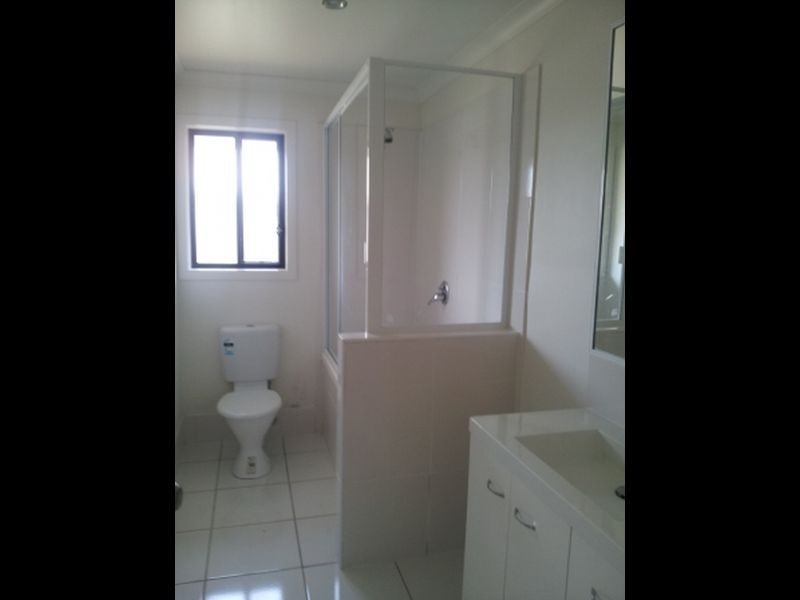 25 Stoneybrook Drive, Glen Eden QLD 4680