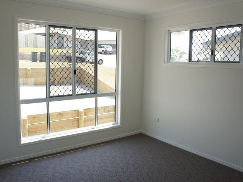 17A OUSTON PLACE, South Gladstone QLD 4680