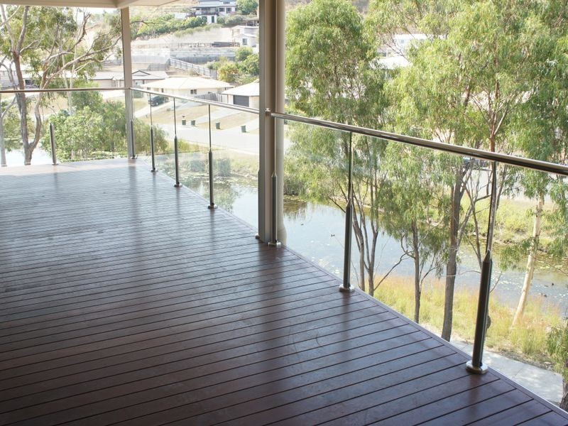 17A OUSTON PLACE, South Gladstone QLD 4680