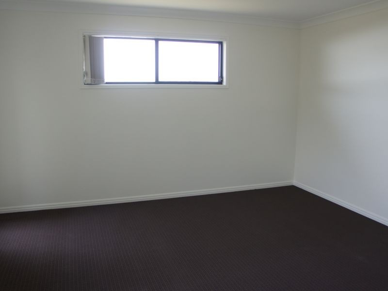 25 BRIFFNEY STREET, Kirkwood QLD 4680