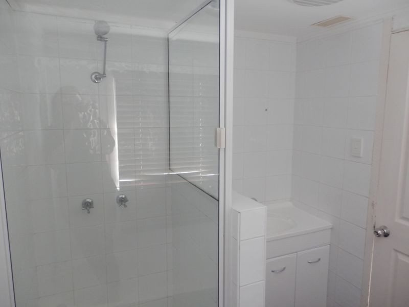15 Bonar Street, South Gladstone QLD 4680