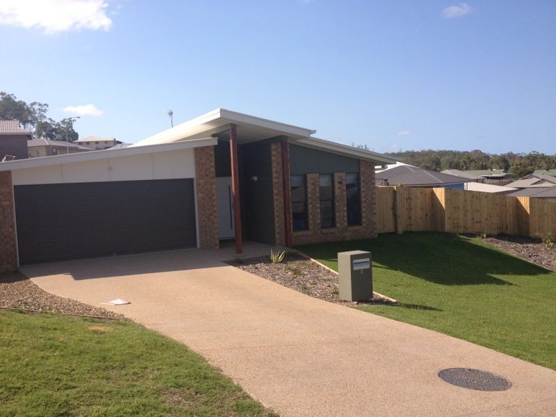 2 Dampier Court, Glen Eden QLD 4680