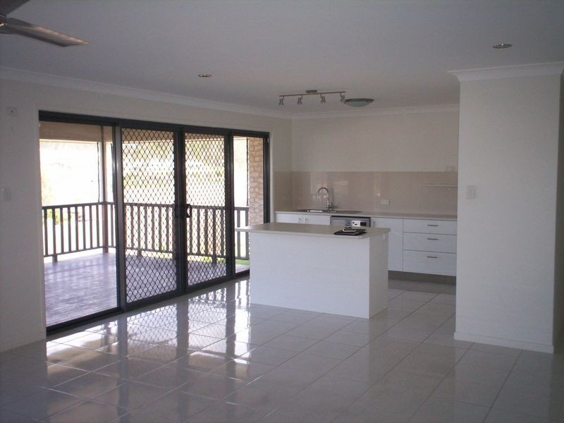 10 Gumnut Place, Kirkwood QLD 4680