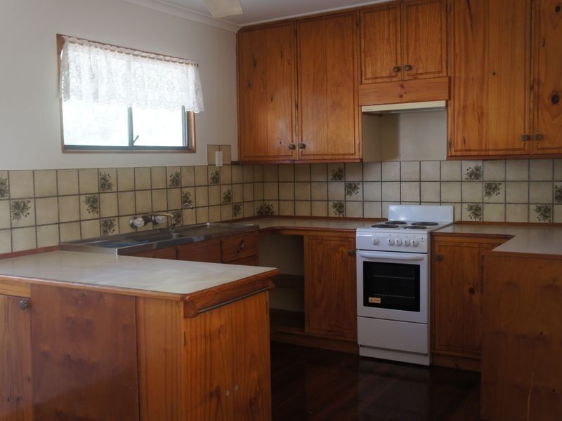 14 Golding Street, Barney Point QLD 4680