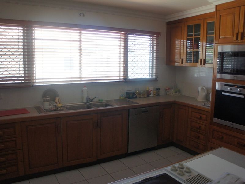 25 The Esplanade, Barney Point QLD 4680