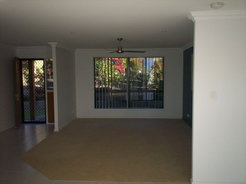 11 Lauren Street, South Gladstone QLD 4680