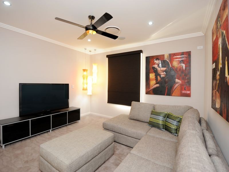 52 Koowin Drive, Kirkwood QLD 4680