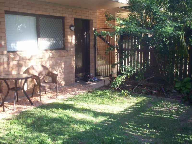 5/208-212 Oaka Street, Gladstone South QLD 4680