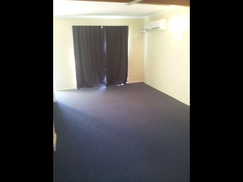 2/94 Off Lane, South Gladstone QLD 4680