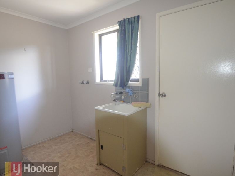 85 Elizabeth Street, Gladstone South QLD 4680