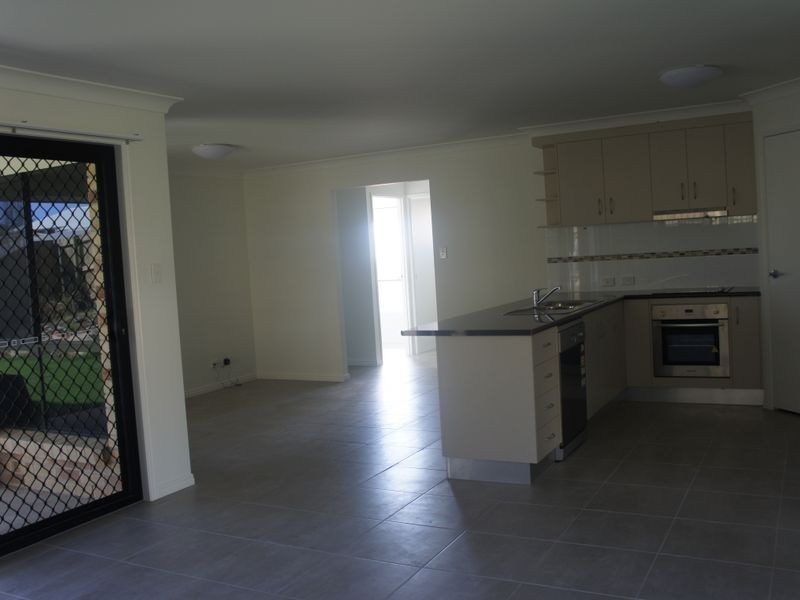 12 Sturt Court, Glen Eden QLD 4680