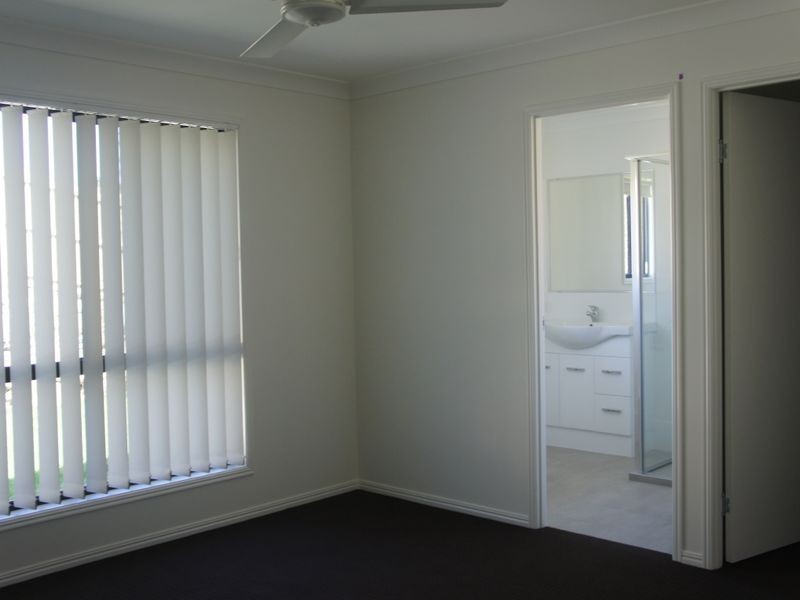 12 Sturt Court, Glen Eden QLD 4680