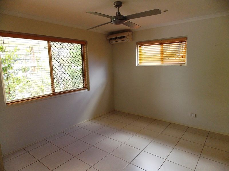 1/6 Sam Street, West Gladstone QLD 4680