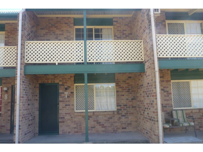Unit 7/218 Auckland Street, South Gladstone QLD 4680
