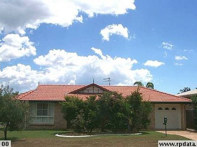 12 Wivenhoe Close, Clinton QLD 4680