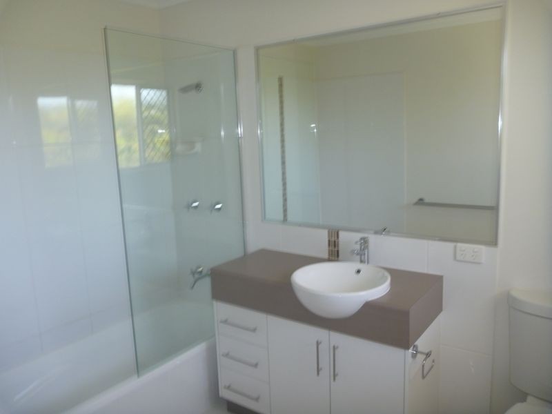 1/70 Off Lane, South Gladstone QLD 4680