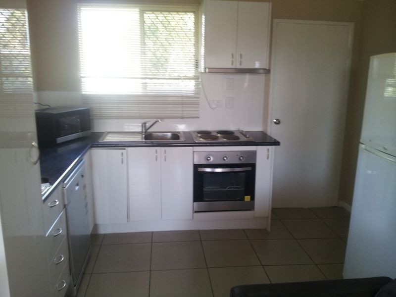 3/3 Butler Street, New Auckland QLD 4680