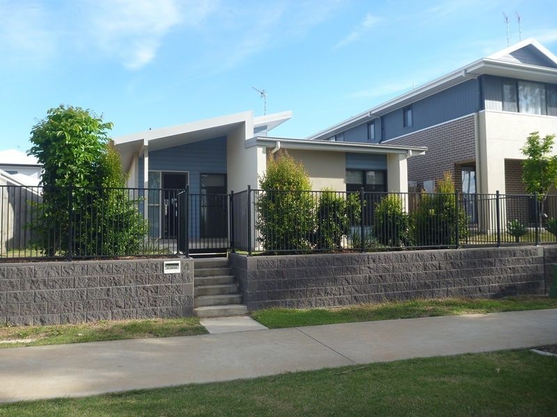 4 Wedgetail, Clinton QLD 4680