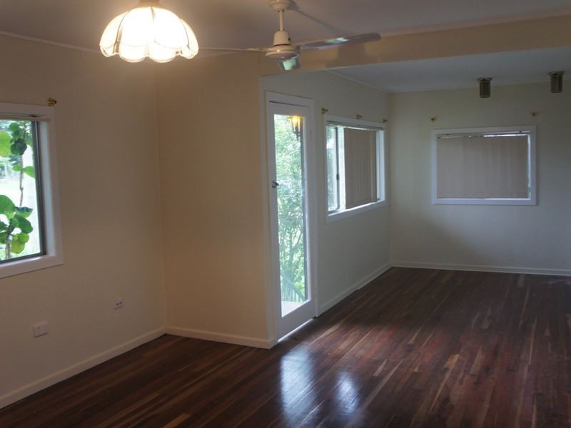 10 Schafer Street, Clinton QLD 4680