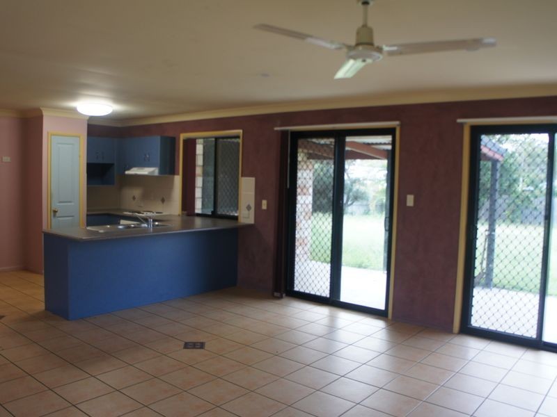 18 Col Brown, Clinton QLD 4680